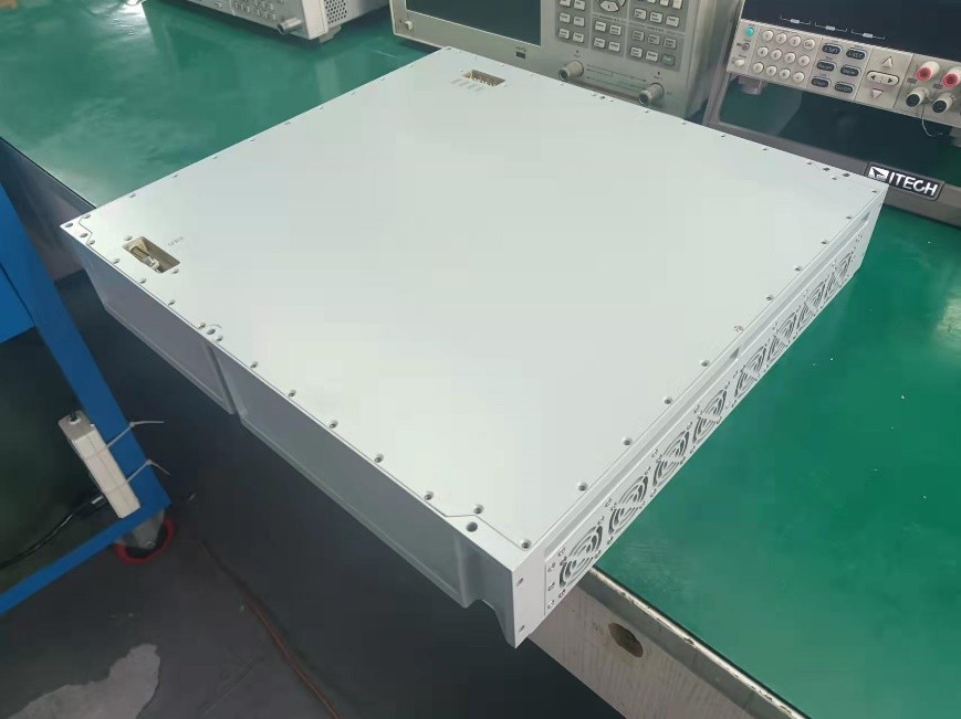 L 频段 800W 功放